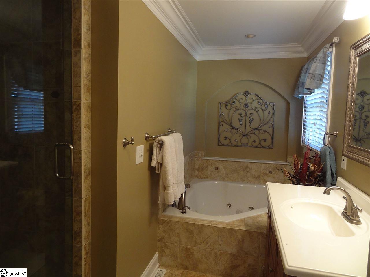 526 Wembley Road Greenville, SC 29607 - Photo 17 of 24