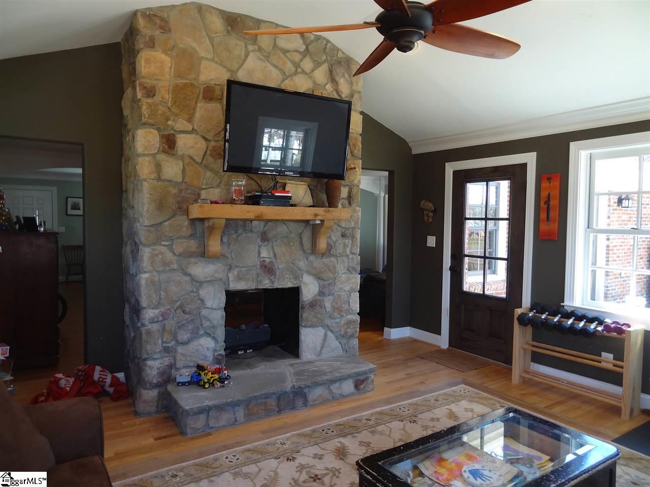 526 Wembley Road Greenville, SC 29607 - Photo 8 of 24