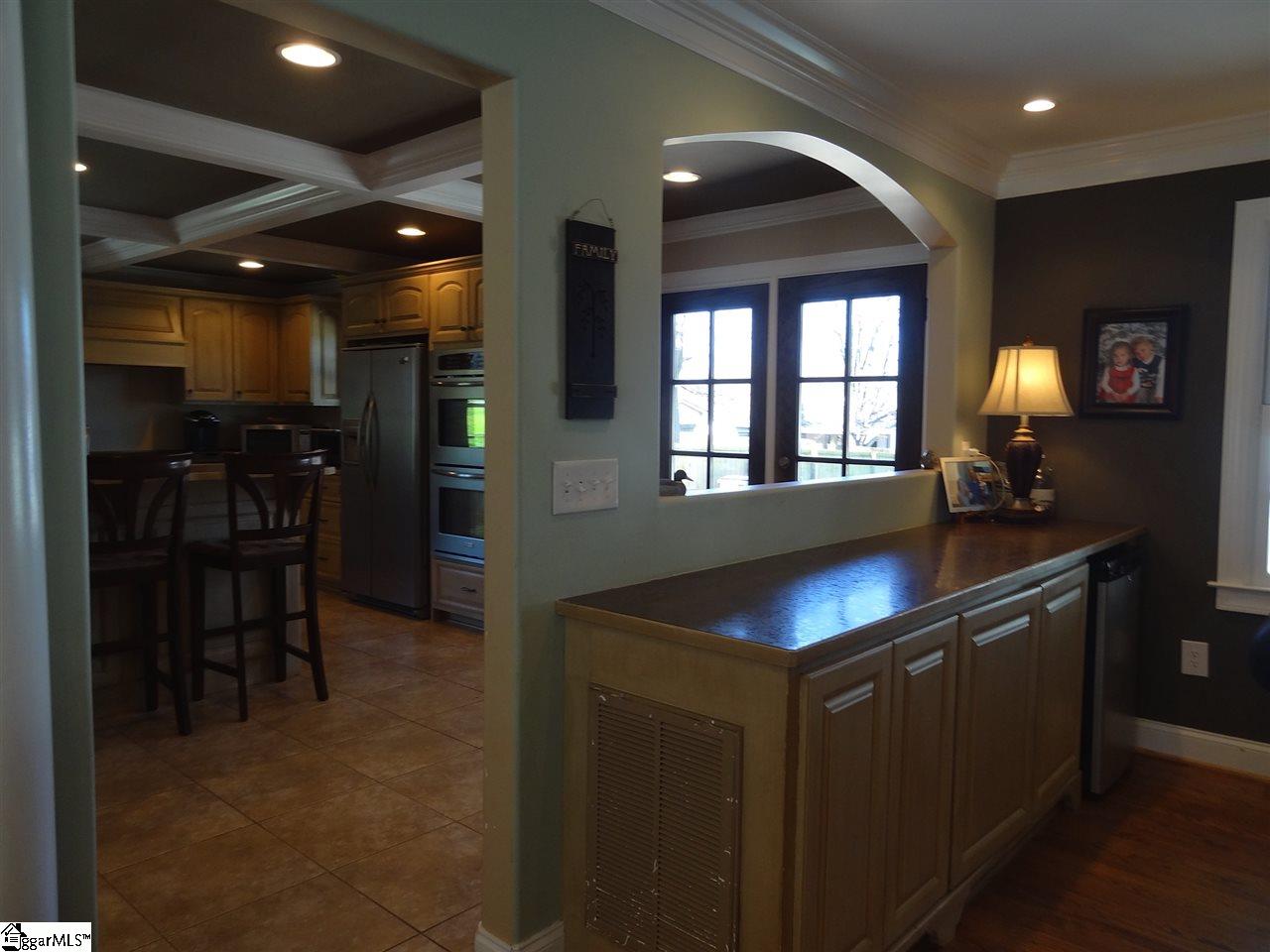 526 Wembley Road Greenville, SC 29607 - Photo 10 of 24