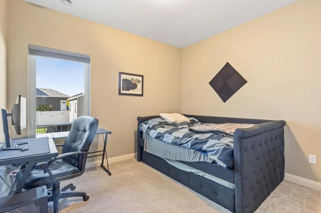 $549,900 | 7441 15th Street South, Fargo, ND 58104