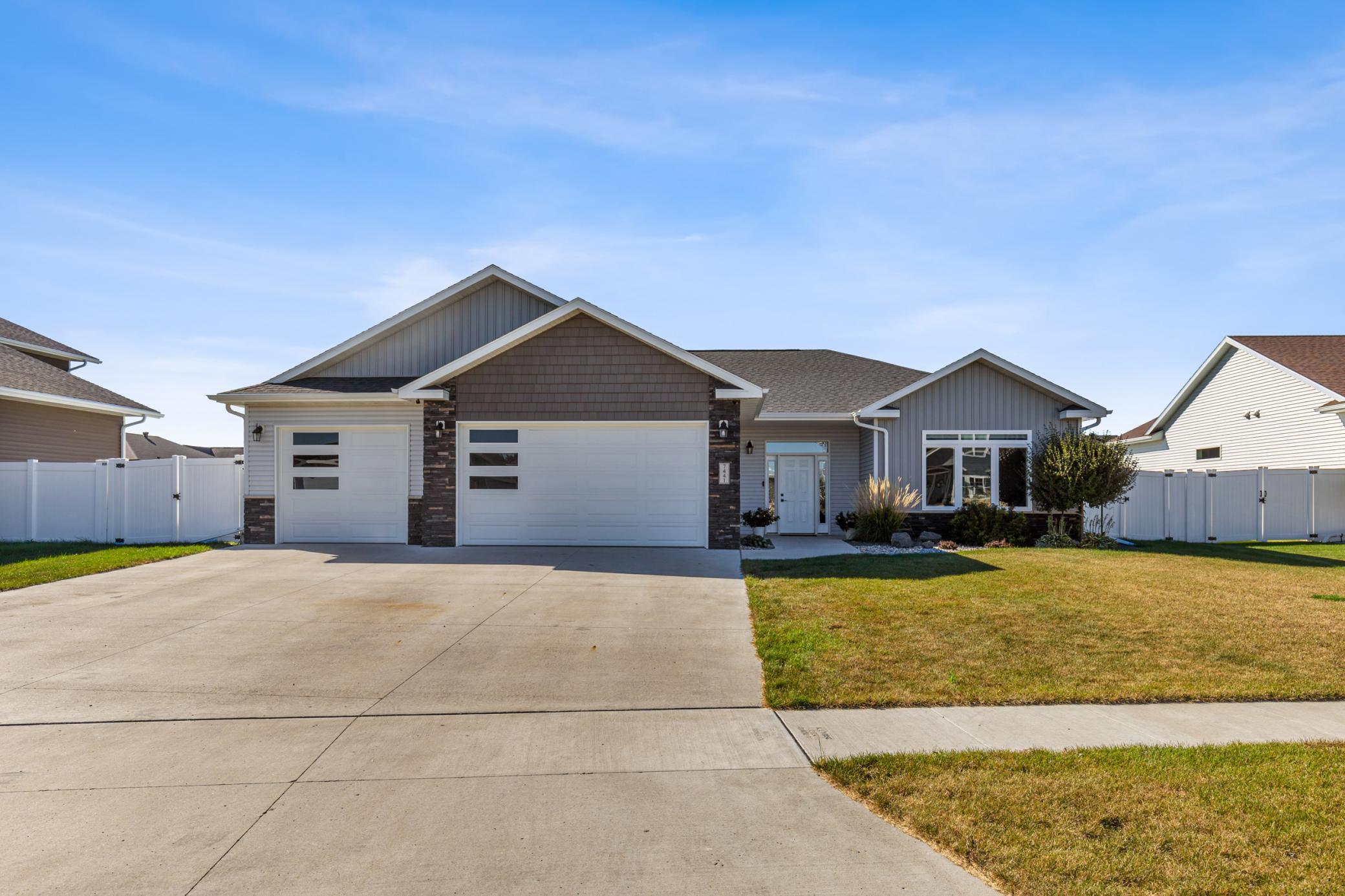 7441 15th Street South Fargo, ND 58104 - Photo 2 of 27