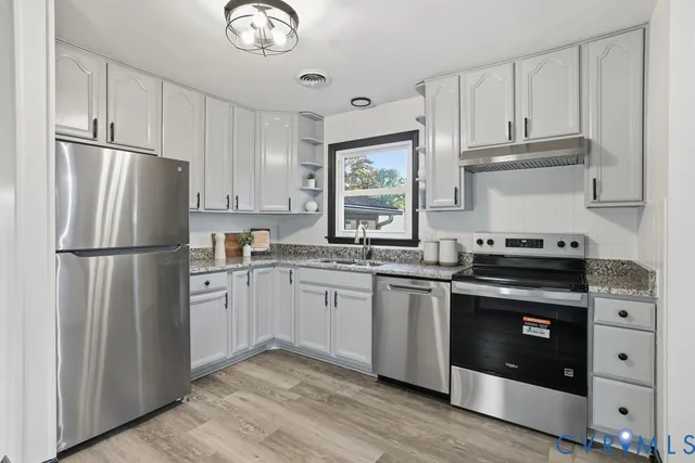 $389,900 | 4401 Greenbriar Drive, Chester, VA 23831