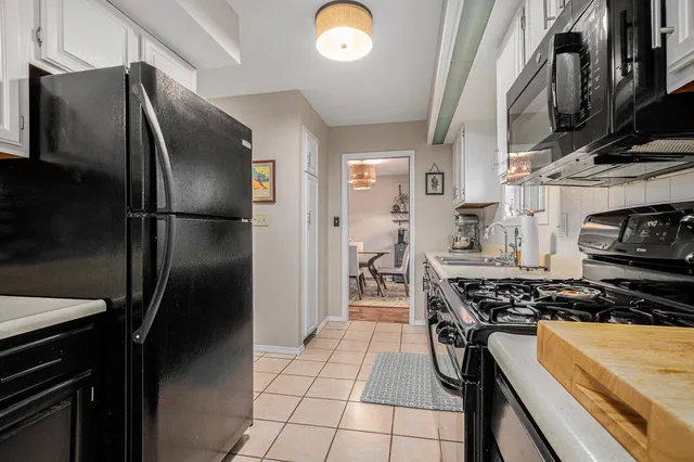 $874,000 | 200 Marx Drive, New Buffalo, MI 49117