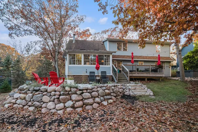 $874,000 | 200 Marx Drive, New Buffalo, MI 49117