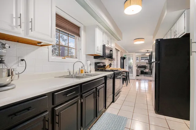 $874,000 | 200 Marx Drive, New Buffalo, MI 49117