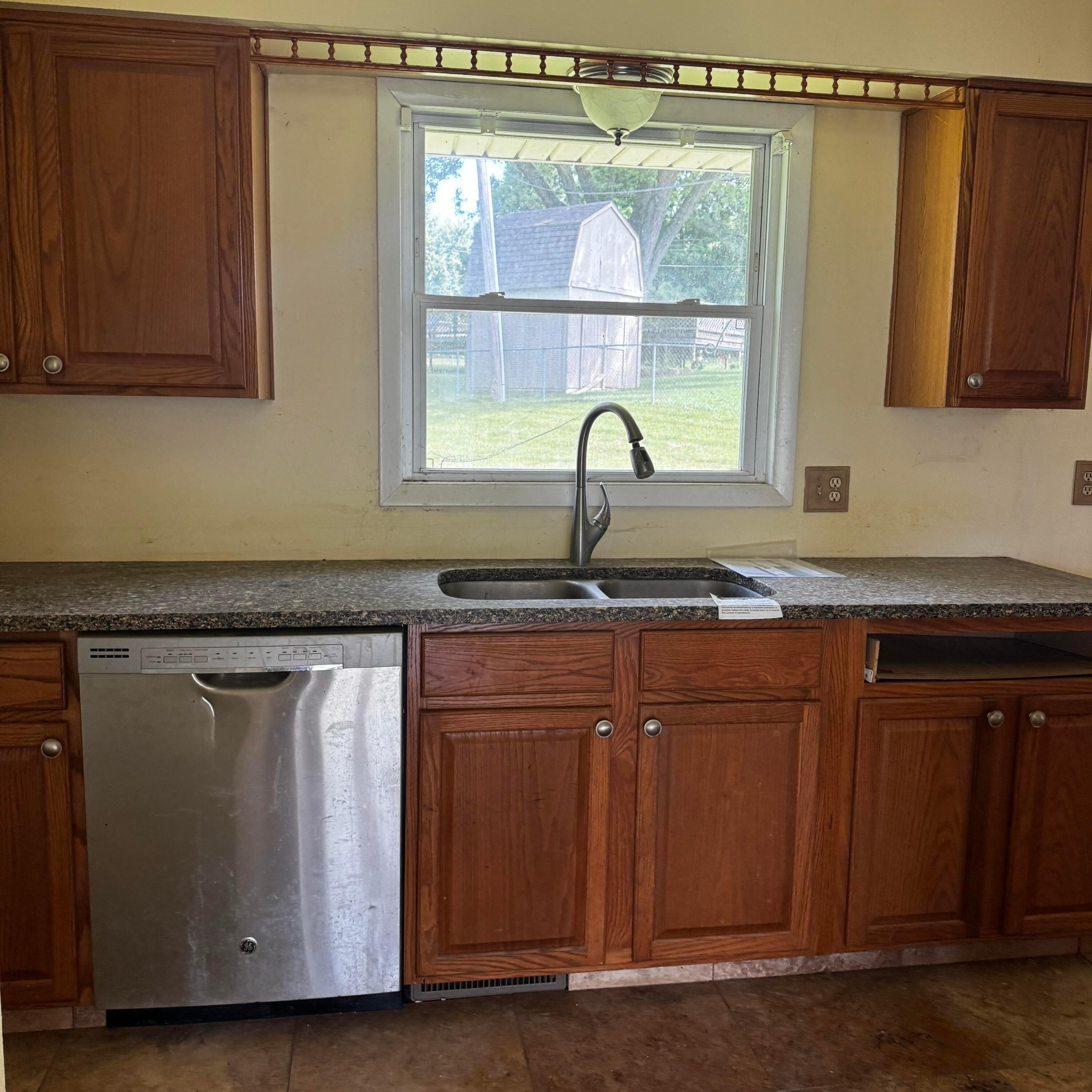 2136 East Home Road Springfield, OH 45503 - Photo 13 of 16 IMG_8124 2