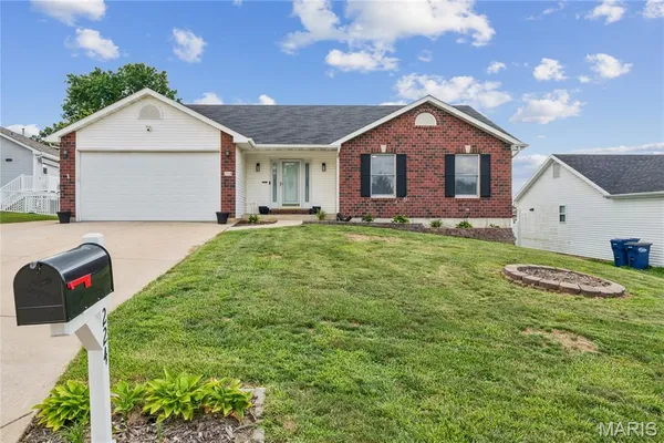 $339,000 | 224 Carrington Boulevard, Troy, MO 63379