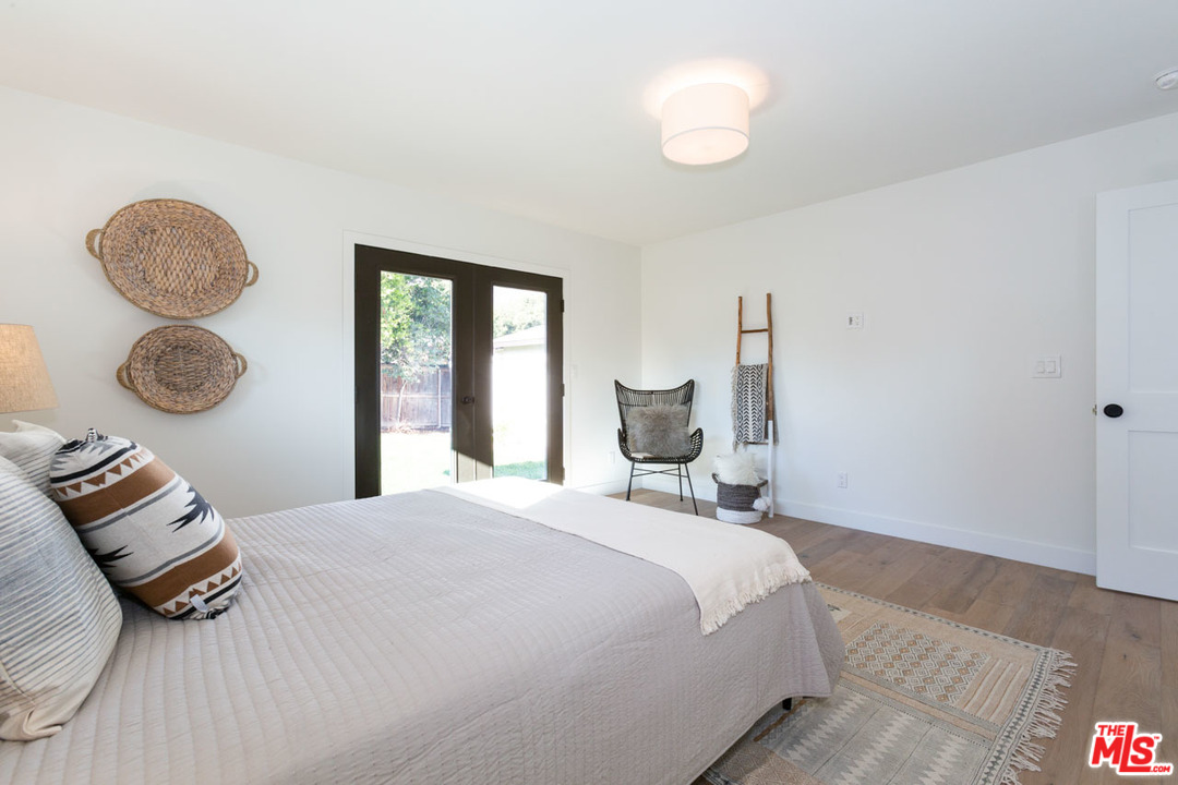 2465 Queensberry Road Pasadena, CA 91104 - Photo 20 of 39 Gallery Image 20