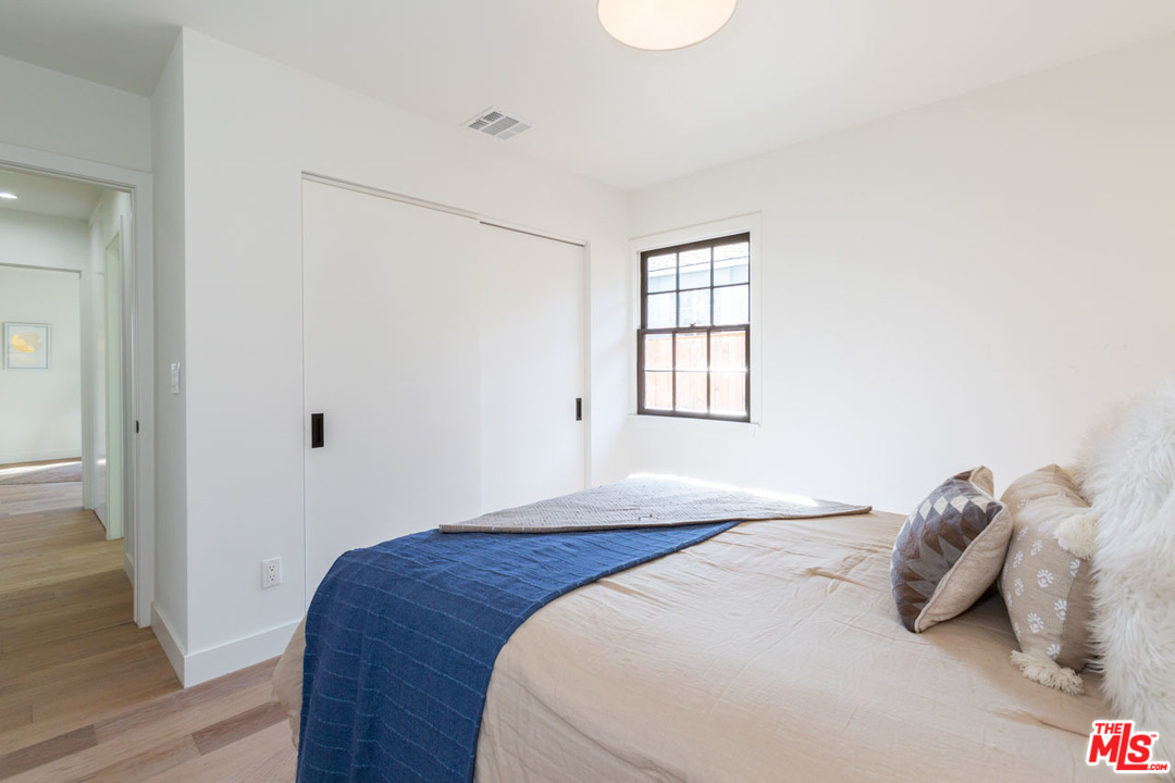 2465 Queensberry Road Pasadena, CA 91104 - Photo 27 of 39 Gallery Image 27