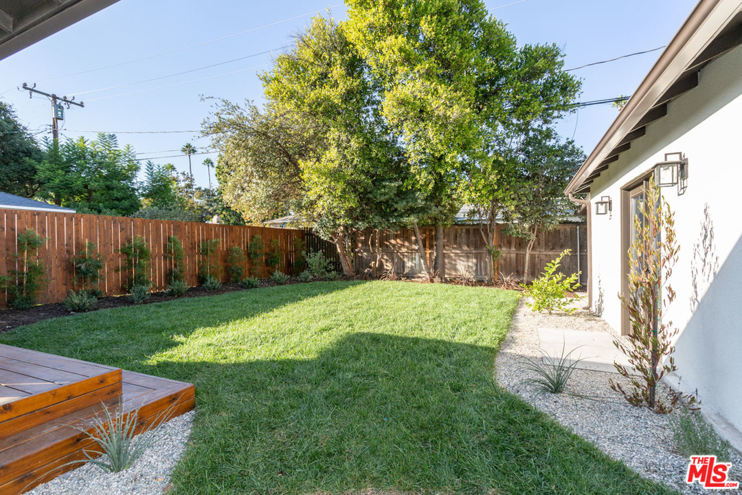 2465 Queensberry Road Pasadena, CA 91104 - Photo 36 of 39 Gallery Image 36
