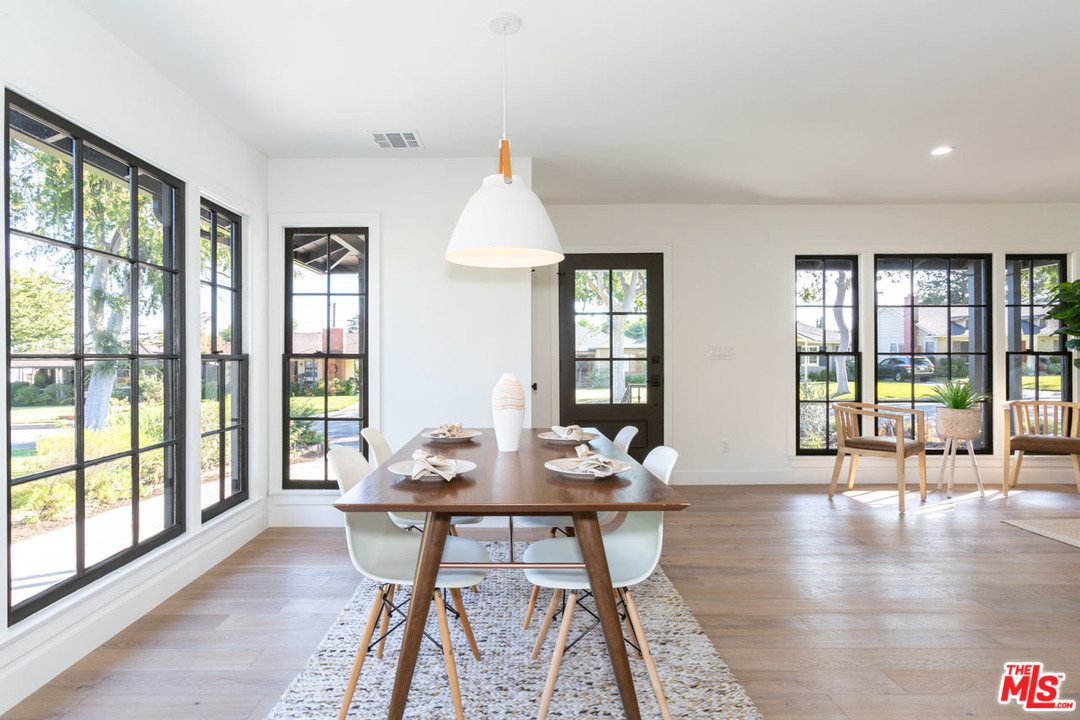 2465 Queensberry Road Pasadena, CA 91104 - Photo 8 of 39 Gallery Image 8