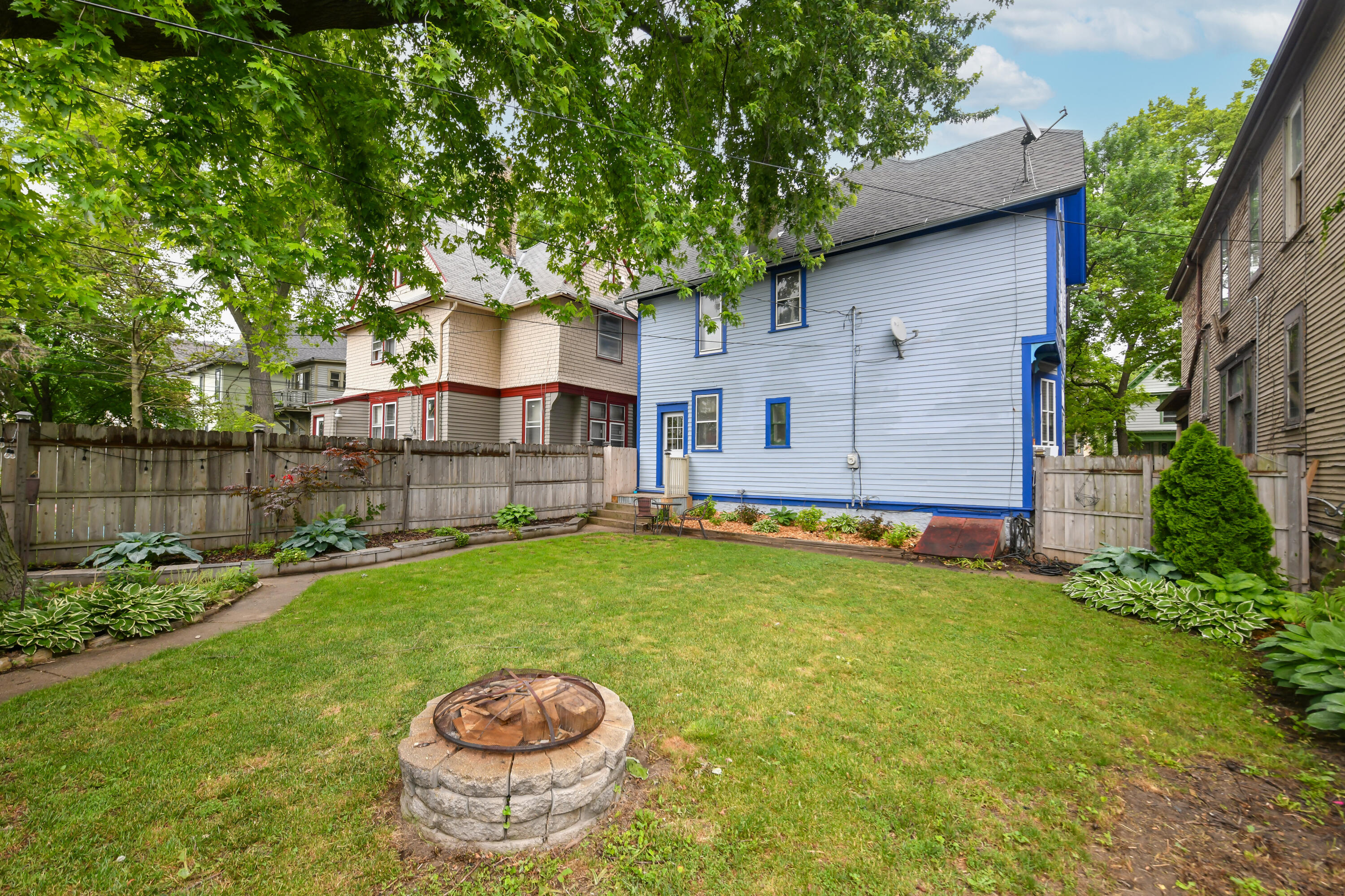 933 North 34th Street Milwaukee, WI 53208 - Photo 36 of 38 HEN_4658