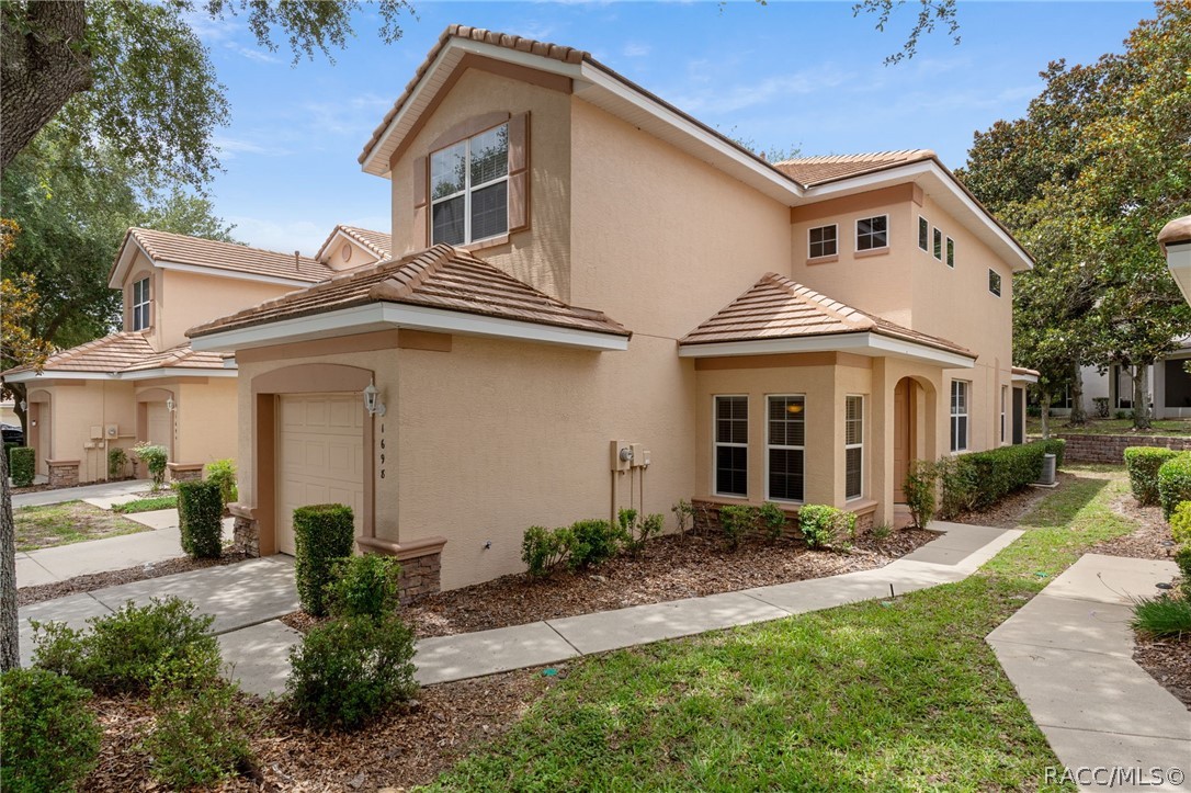 1698 West Spring Meadow Loop Lecanto, FL 34461 - Photo 3 of 70