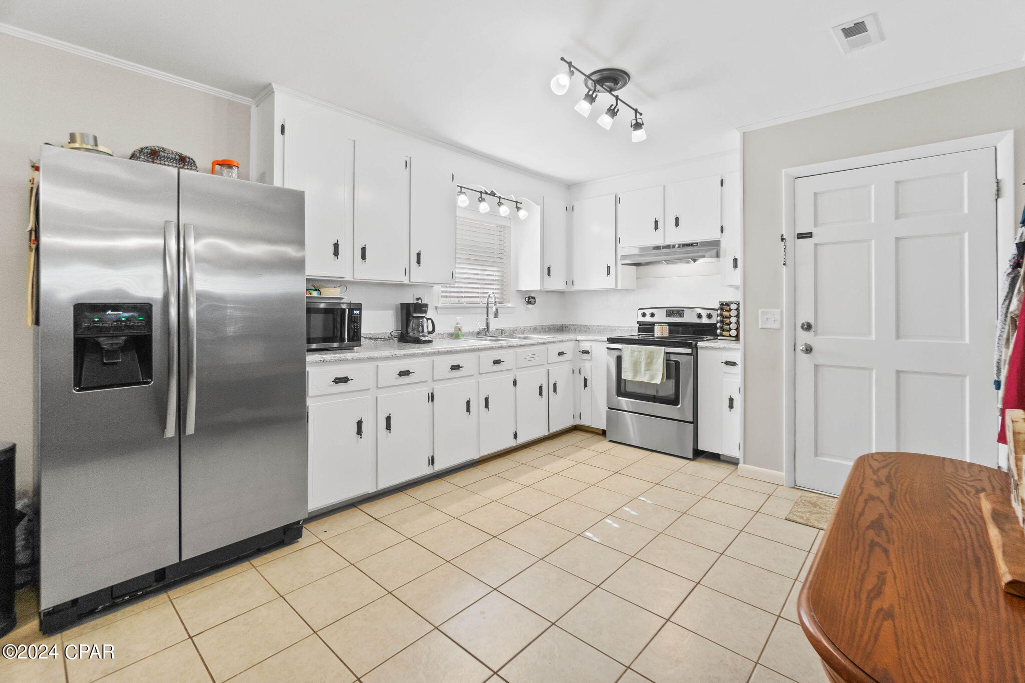 781 Gilbert Drive Chipley, FL 32428 - Photo 4 of 35