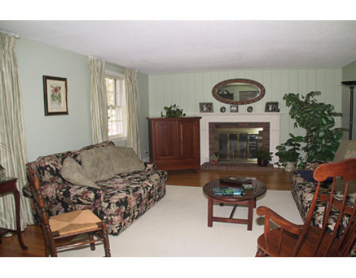 32 Intervale Road Sudbury, MA 01776 - Photo 7 of 17