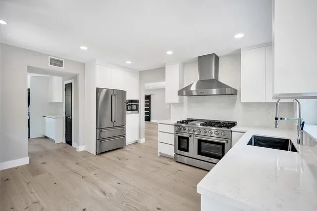 $2,790,000 | 5832 Alton Road, Miami Beach, FL 33140