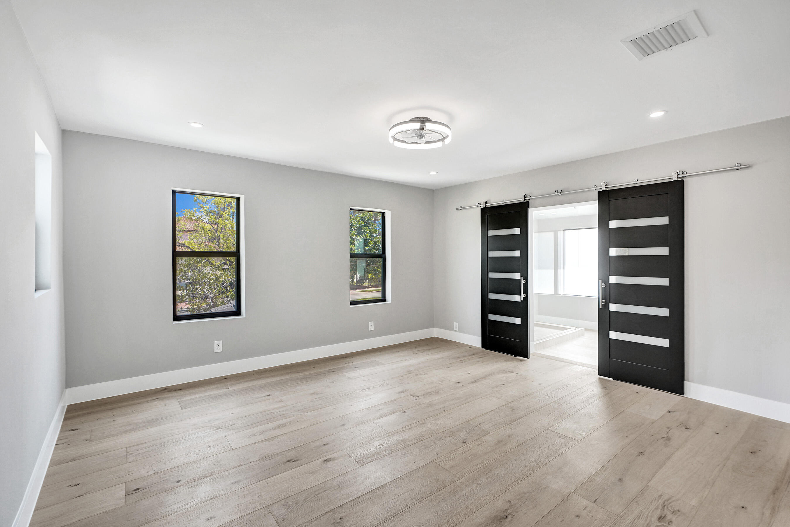 5832 Alton Road Miami Beach, FL 33140 - Photo 26 of 39 Primary Bedroom