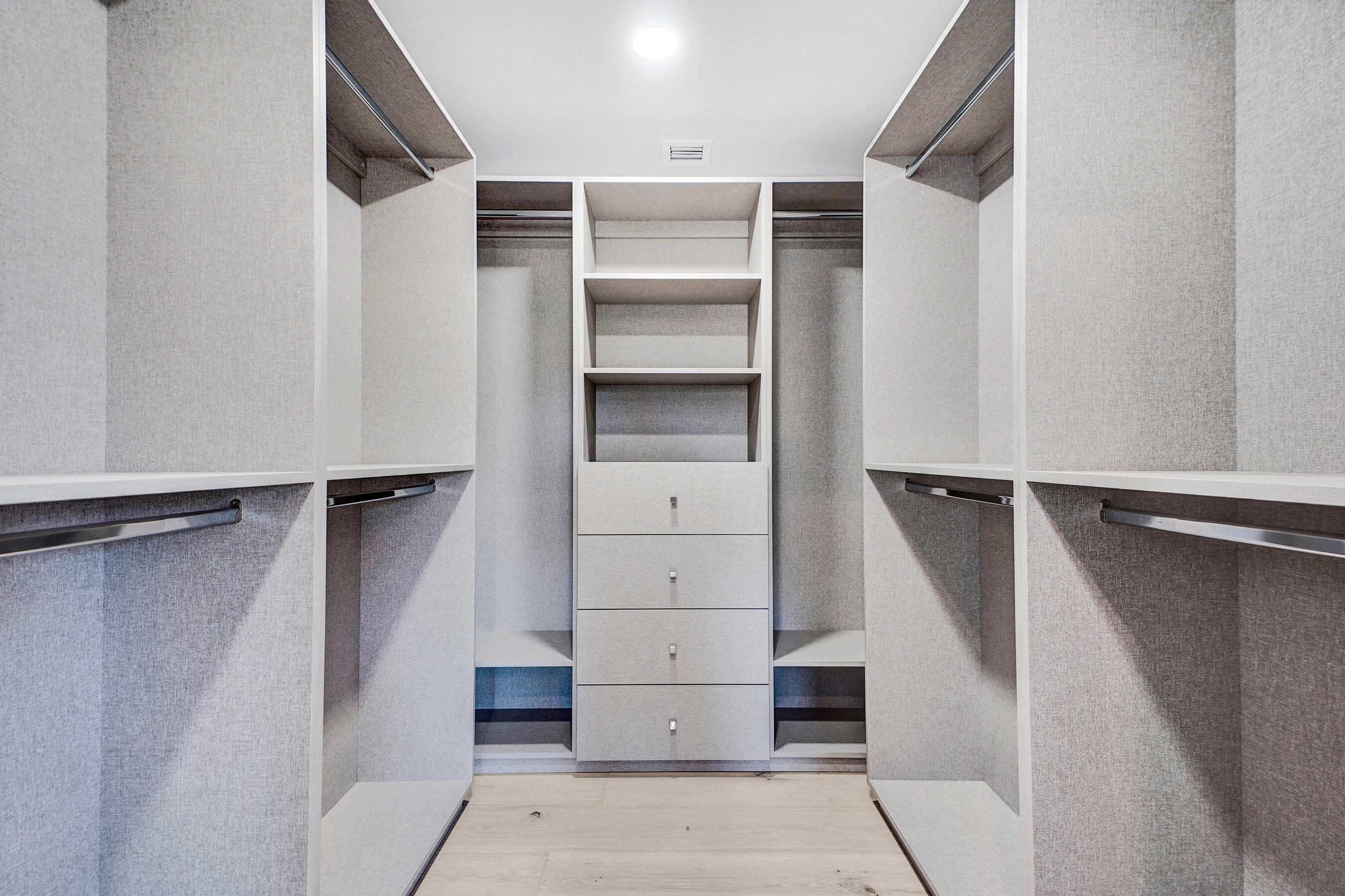 5832 Alton Road Miami Beach, FL 33140 - Photo 28 of 39 Primary Walk-In Closet