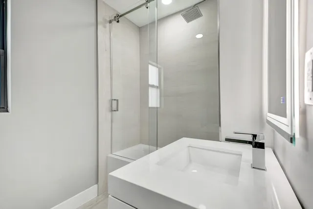 $2,790,000 | 5832 Alton Road, Miami Beach, FL 33140