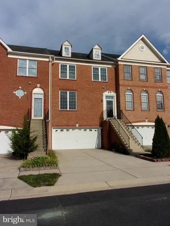 $3,100 | 25929 Kirkwood Square, Chantilly, VA 20152