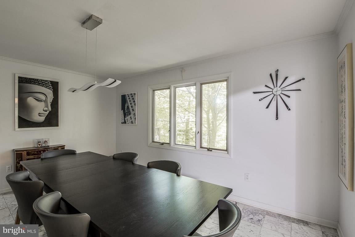 502 Epping Forest Road Annapolis, MD 21401 - Photo 12 of 76 Open dining area so you don't miss anything!