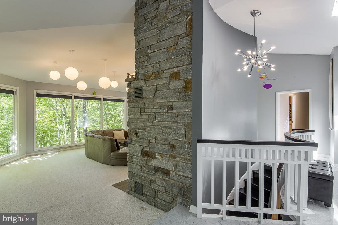 502 Epping Forest Road Annapolis, MD 21401 - Photo 22 of 76 Gracious curved stairway