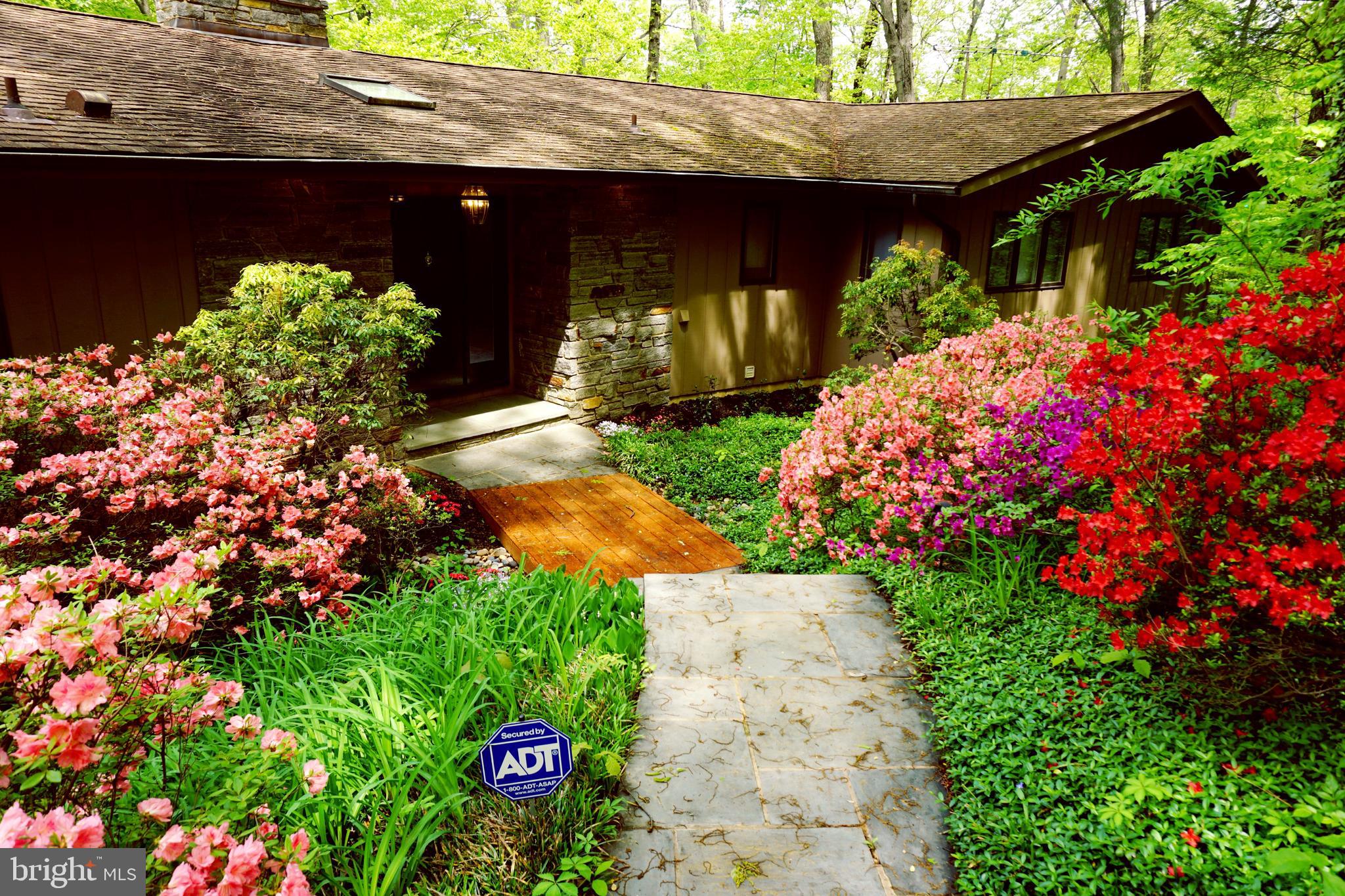 502 Epping Forest Road Annapolis, MD 21401 - Photo 37 of 76 Photo taken in the Spring/Summer