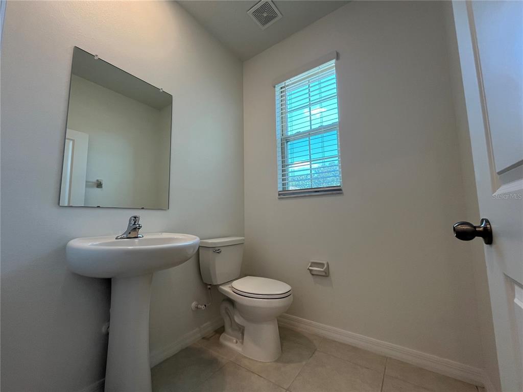 30813 Veridian Way Wesley Chapel, FL 33543 - Photo 11 of 26