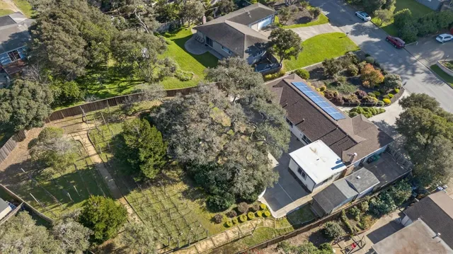 $950,000 | 9570 South Century Oak Road, Prunedale, CA 93907