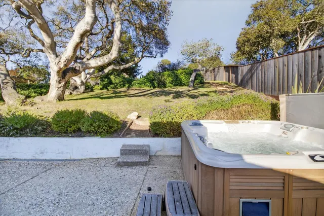 $950,000 | 9570 South Century Oak Road, Prunedale, CA 93907