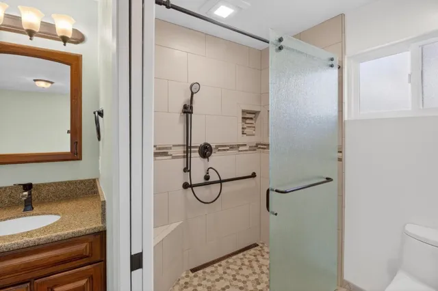 $950,000 | 9570 South Century Oak Road, Prunedale, CA 93907