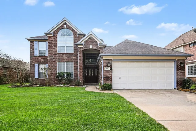 $385,000 | 54 Parsley Court, Lake Jackson, TX 77566