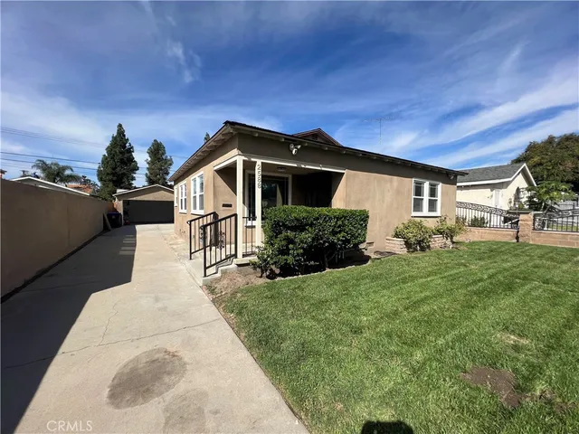 $2,700 | 2588 Genevieve Street North, San Bernardino, CA 92405