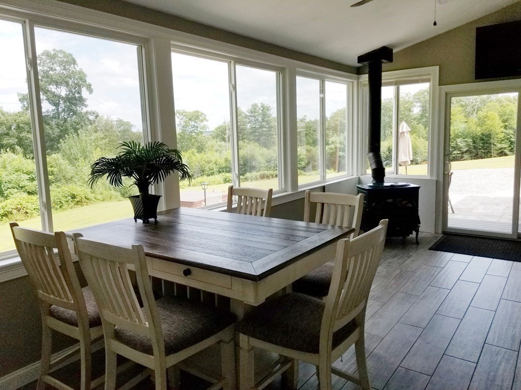 7 Dean Farm Road Sutton, MA 01590 - Photo 10 of 33