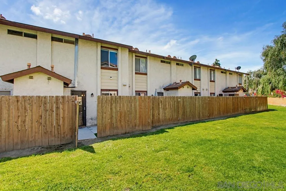 5130 North River Road, Unit B Oceanside, CA 92057 - Photo 10 of 51