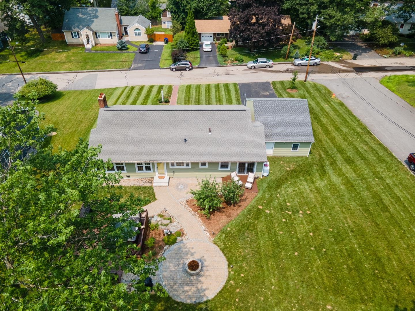 289 Tory Road Manchester, NH 03104 - Photo 2 of 22