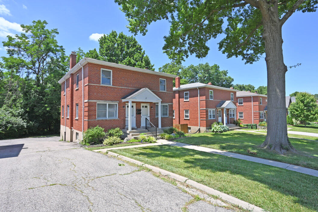 27 Pleasant Ridge Avenue, Unit 1 Fort Mitchell, KY 41017 - Photo 2 of 30