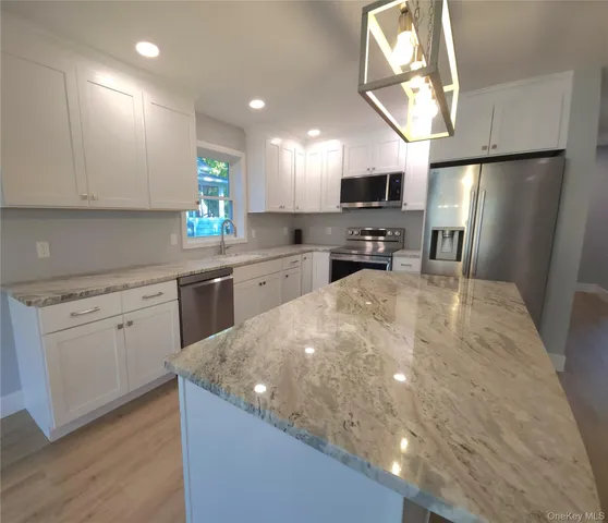 $479,000 | 15 Greising Street, Pine Bush, NY 12566