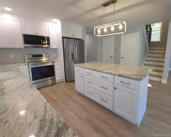 $479,000 | 15 Greising Street, Pine Bush, NY 12566