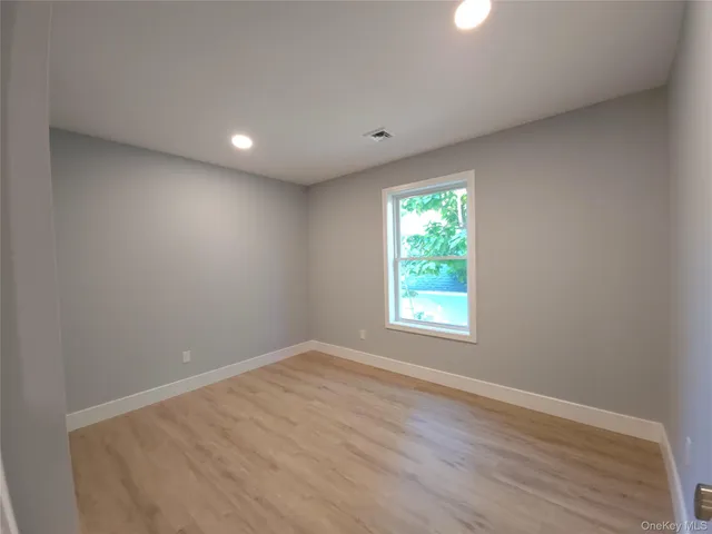 $479,000 | 15 Greising Street, Pine Bush, NY 12566