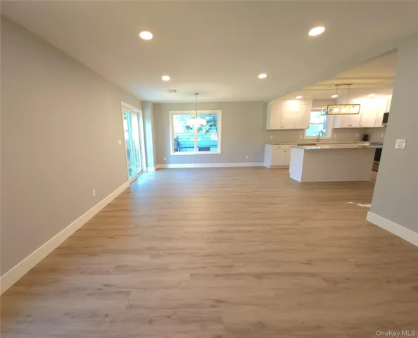 $479,000 | 15 Greising Street, Pine Bush, NY 12566