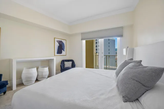 $11,950 | 201 South Narcissus Avenue, Unit 605, West Palm Beach, FL 33401