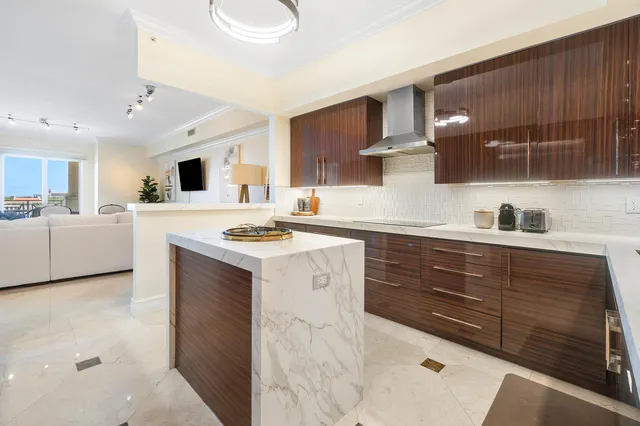 $11,950 | 201 South Narcissus Avenue, Unit 605, West Palm Beach, FL 33401