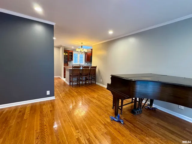 $189,000 | 8 Woodland Lane, Macomb, IL 61455