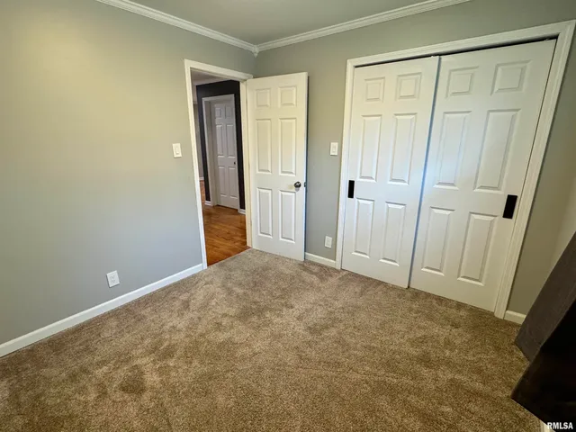 $189,000 | 8 Woodland Lane, Macomb, IL 61455