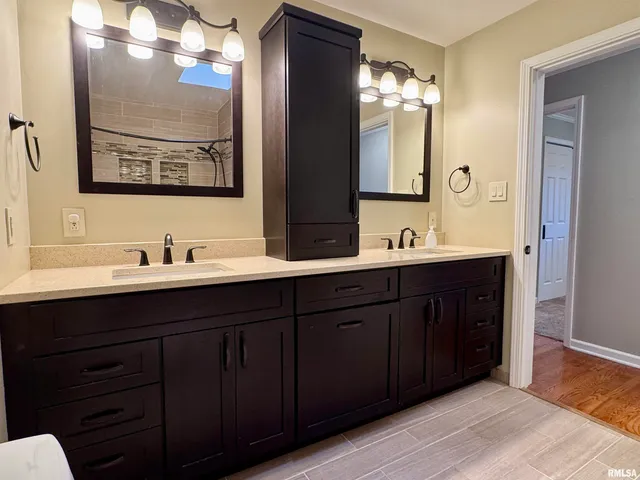 $189,000 | 8 Woodland Lane, Macomb, IL 61455