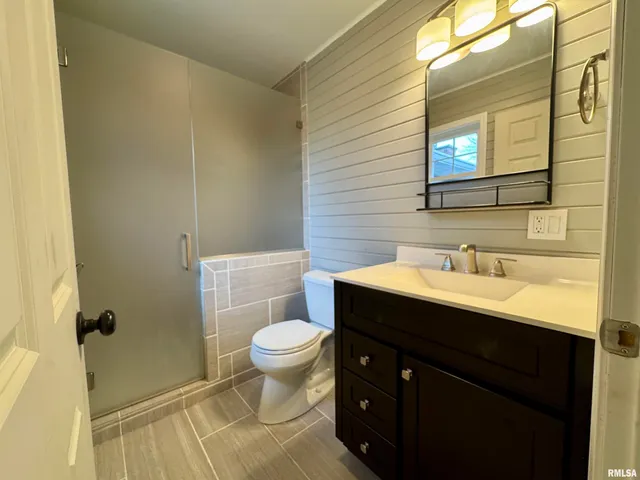 $189,000 | 8 Woodland Lane, Macomb, IL 61455