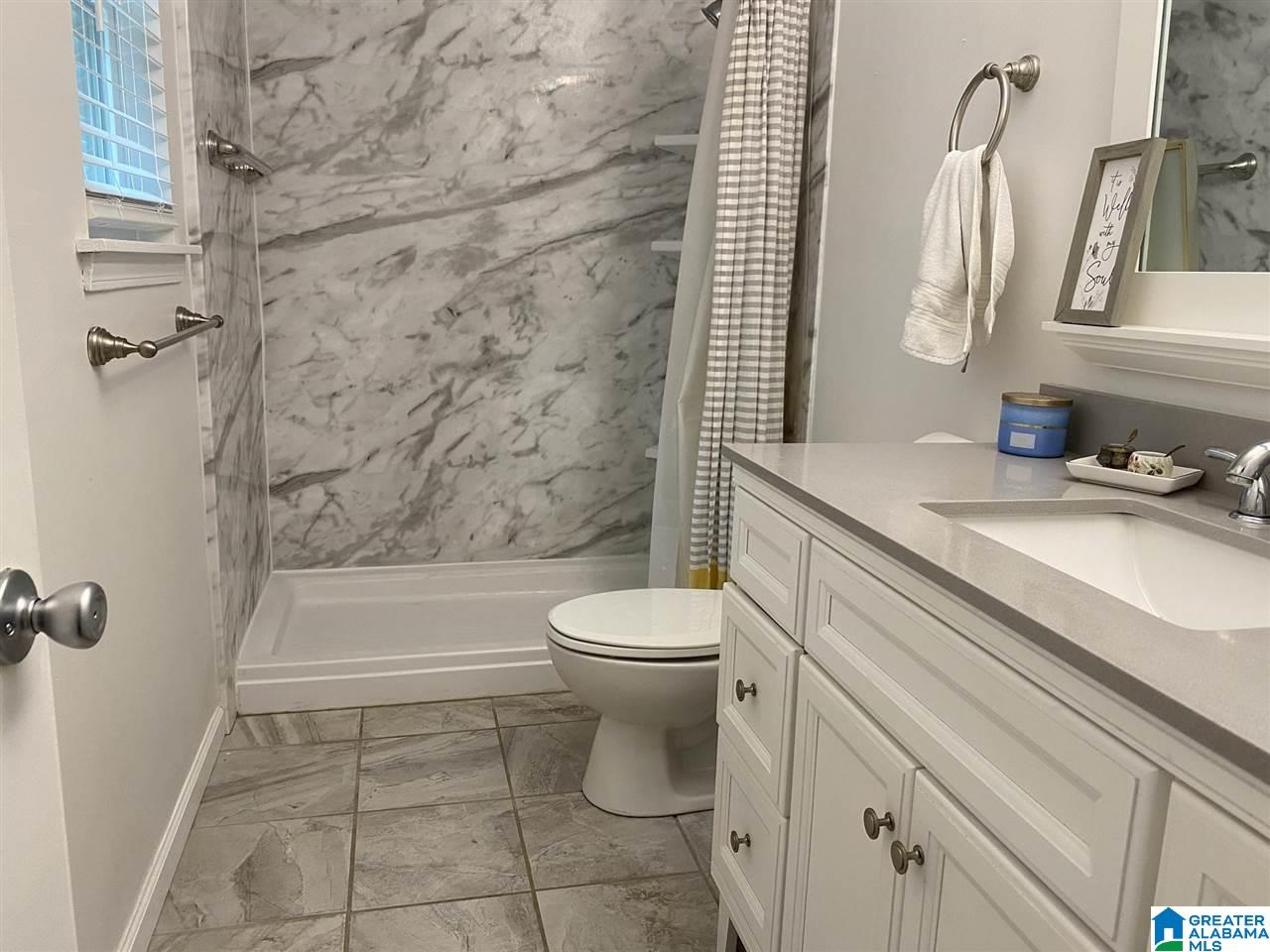 916 Colonial Drive Alabaster, AL 35007 - Photo 21 of 36