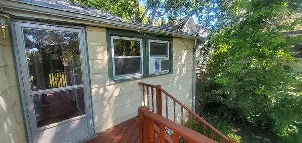 $1,850 | 1806 Colfax Street, Unit E, Evanston, IL 60201