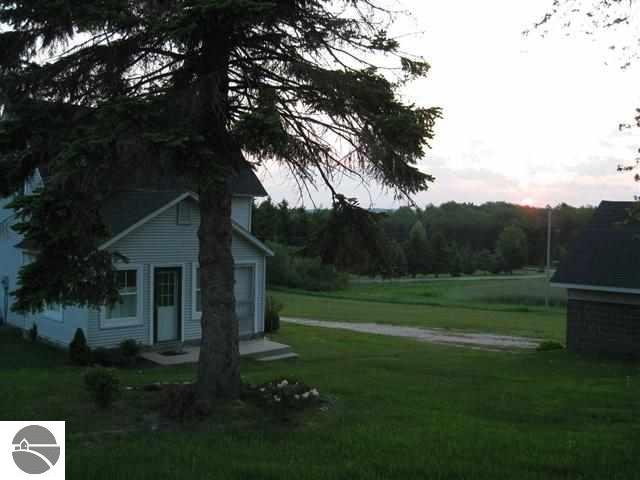 5143 Demerly Road Benzonia, MI 49616 - Photo 18 of 19 1742313-17.JPG